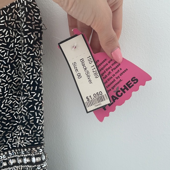 Sherri Hill Prom Dress - Picture 6 of 15